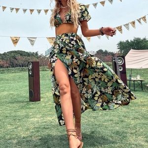 Floral Print Tie Back Top & Split Thigh Skirt